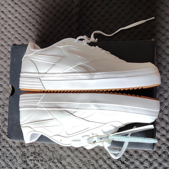 Reebok Women's Club MEMT Sneaker, White, 7.5 - Picture 6 of 8